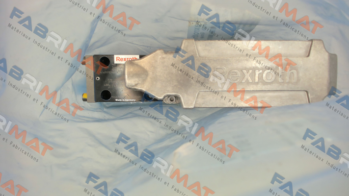 P/N: R901382318, Type: 4WRPEH 6 C4B12L-3X/M/24A1 Rexroth